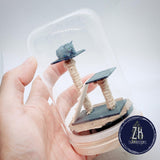 Cat and Scratching Post (G)